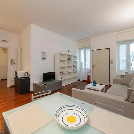 Lovely Two-room In Loreto דירה *